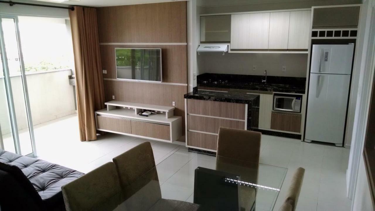 Apartamento Bombinhas Scアパートメント エクステリア 写真